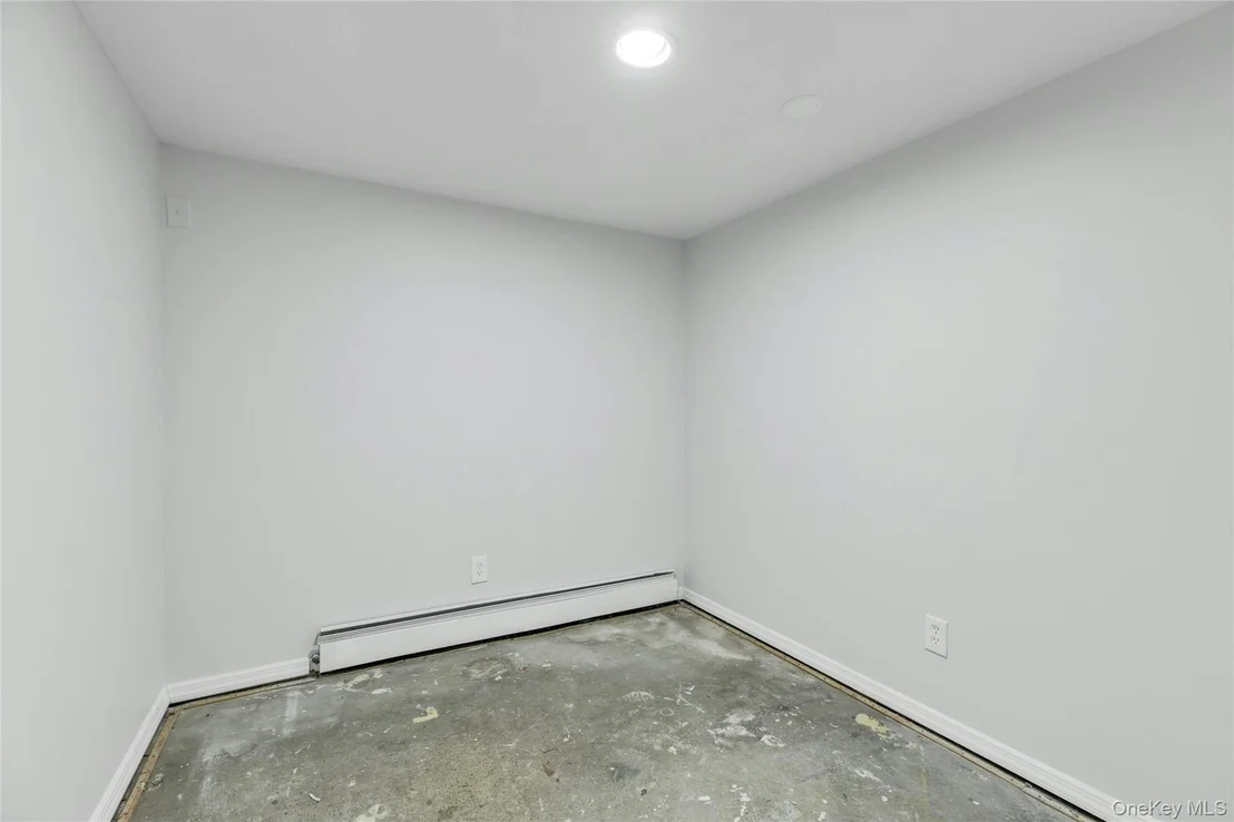 Photo of 183 Division Avenue