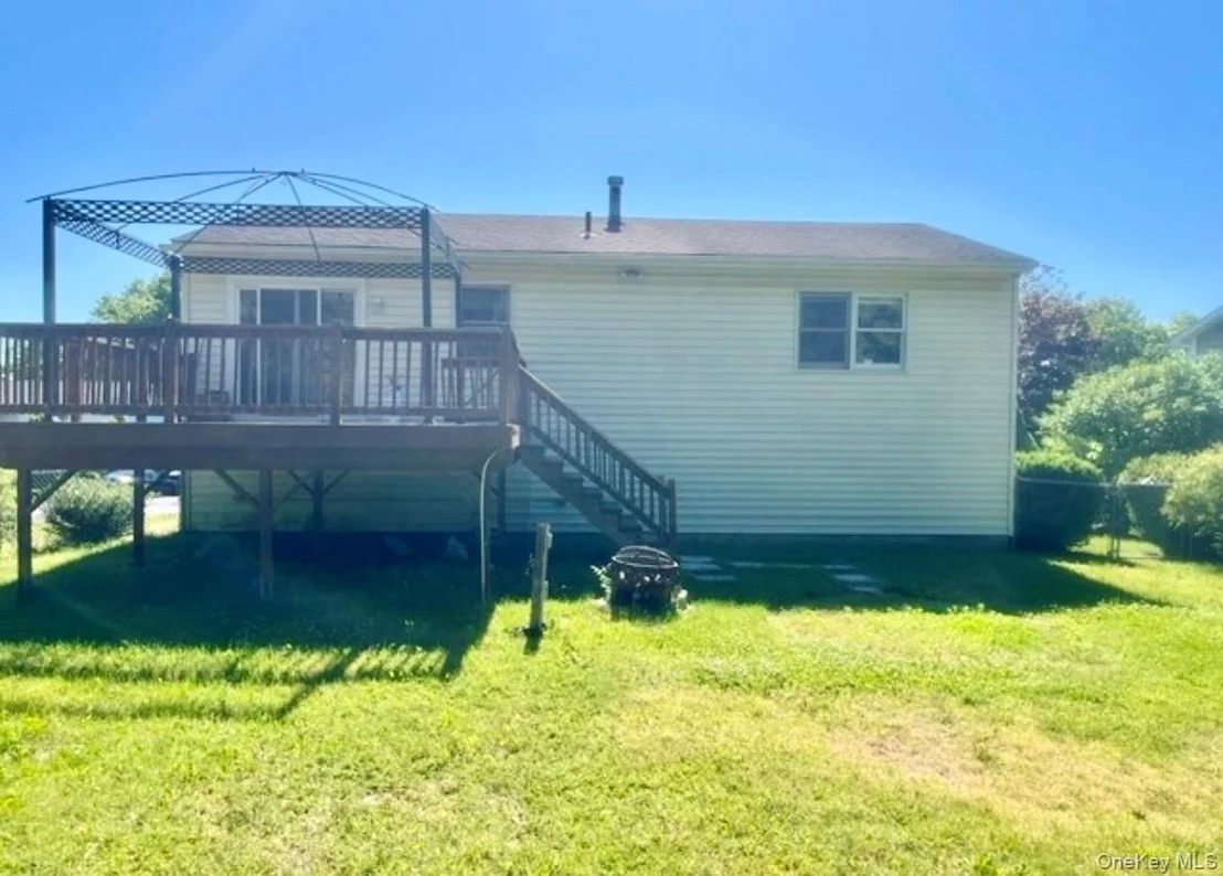 Photo of 310 Aristotle Drive