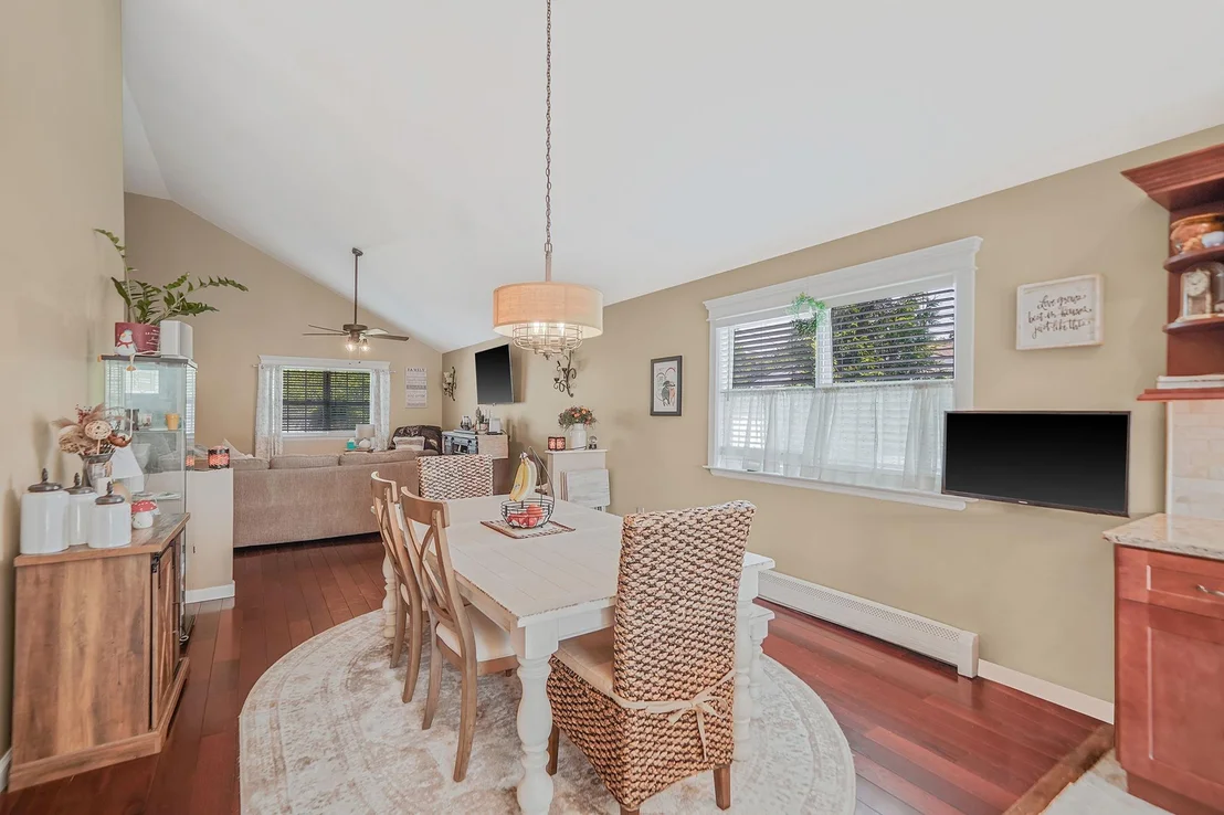 Photo of 4 Ferndale Boulevard