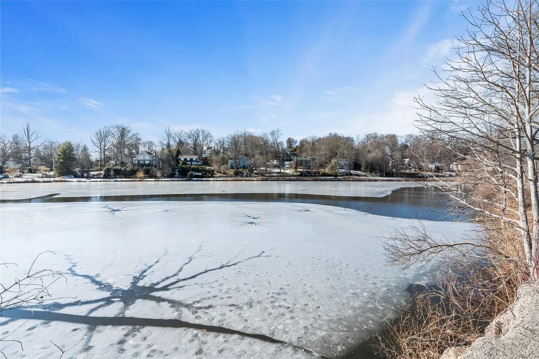 Photo of 22 Pinebrook Road