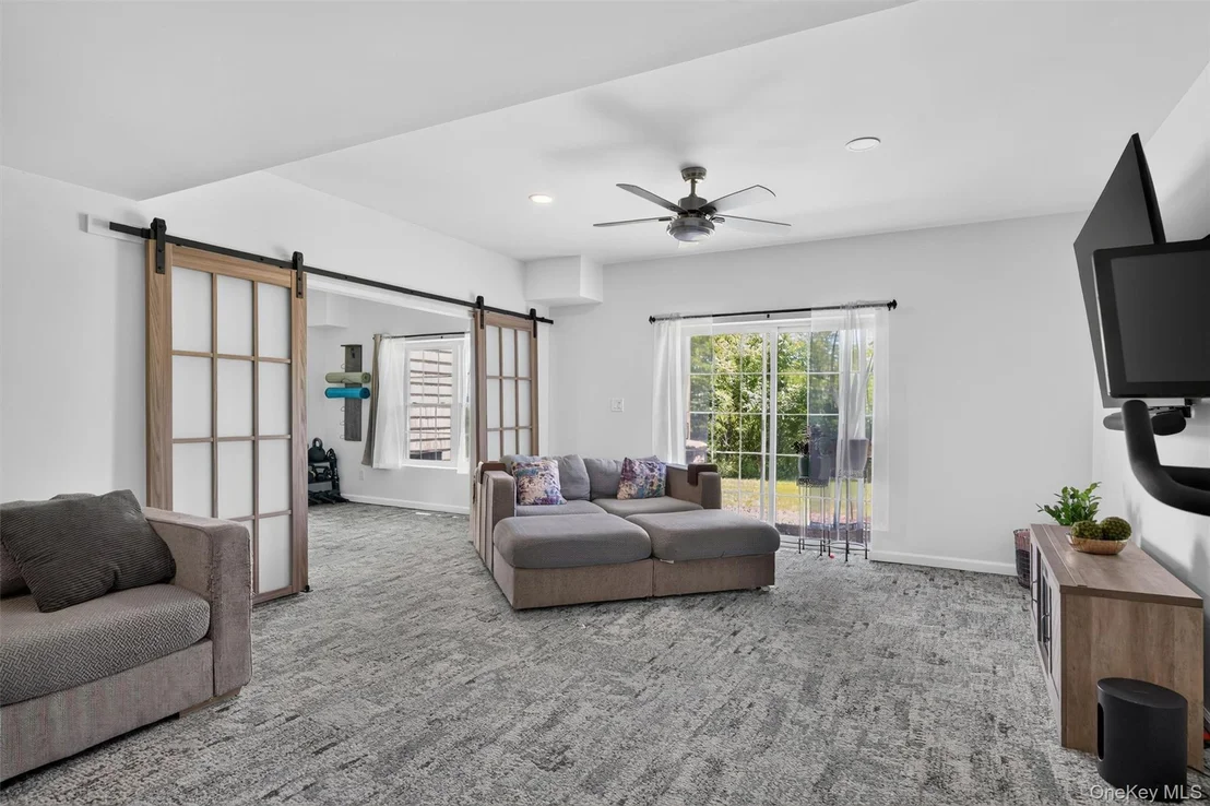 Photo of 38 Pinehurst Circle