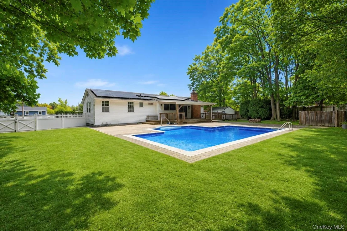 Photo of 10 Aron Drive