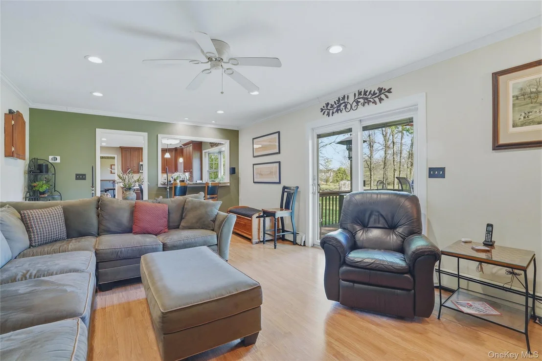 Photo of 36 River Glen Road