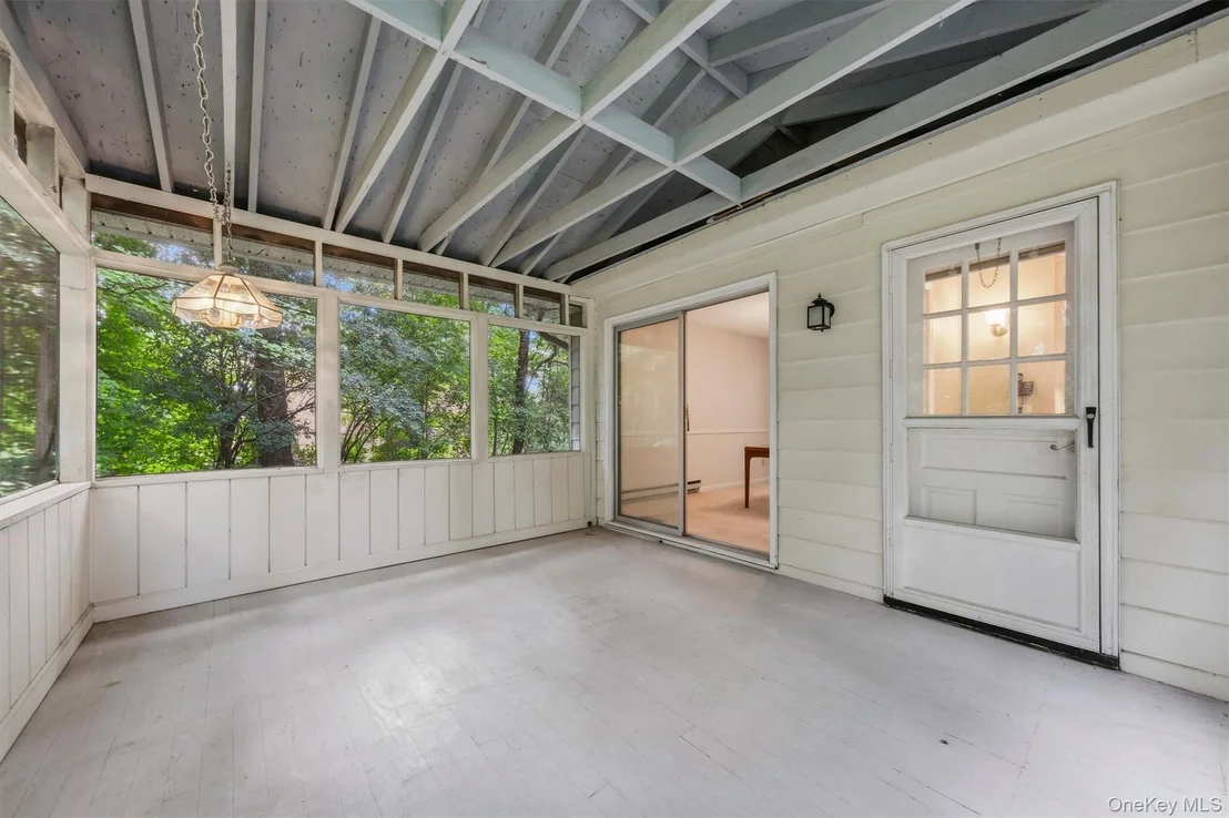 Photo of 75 Pleasant Ridge Drive