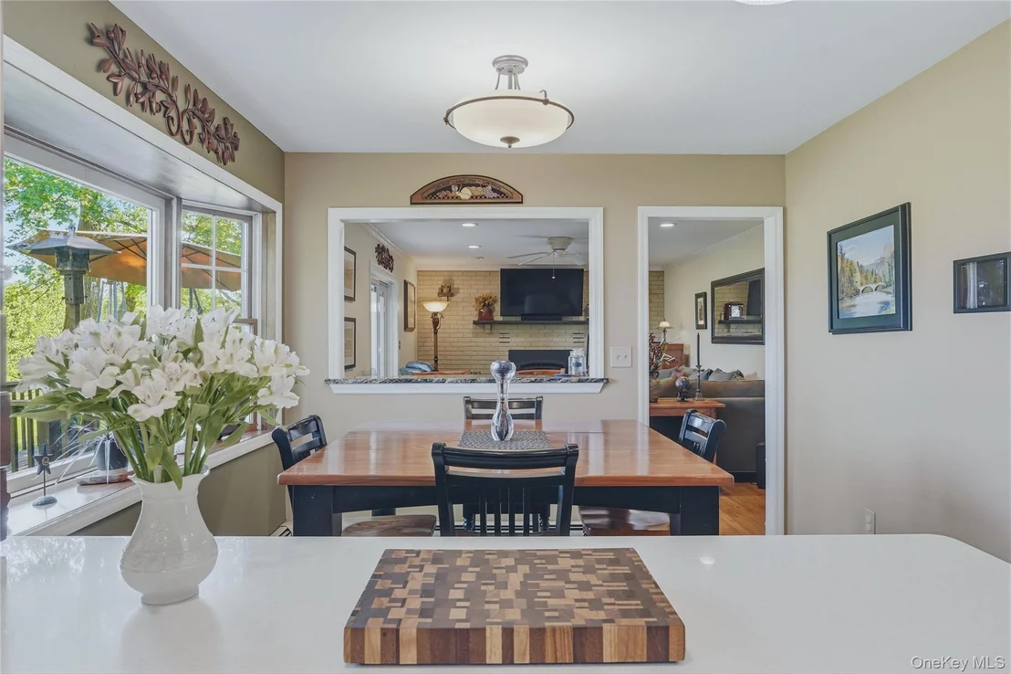 Photo of 36 River Glen Road