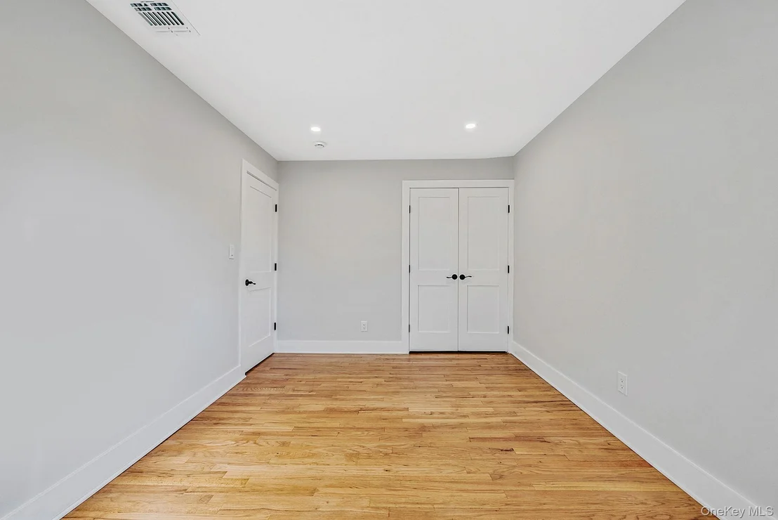Photo of 64 Hedgerow Lane