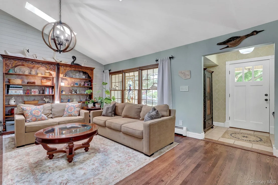 Photo of 22 Larkspur Drive