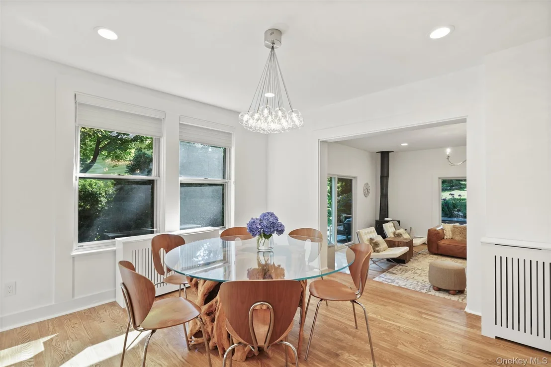 Photo of 26 Davis Avenue