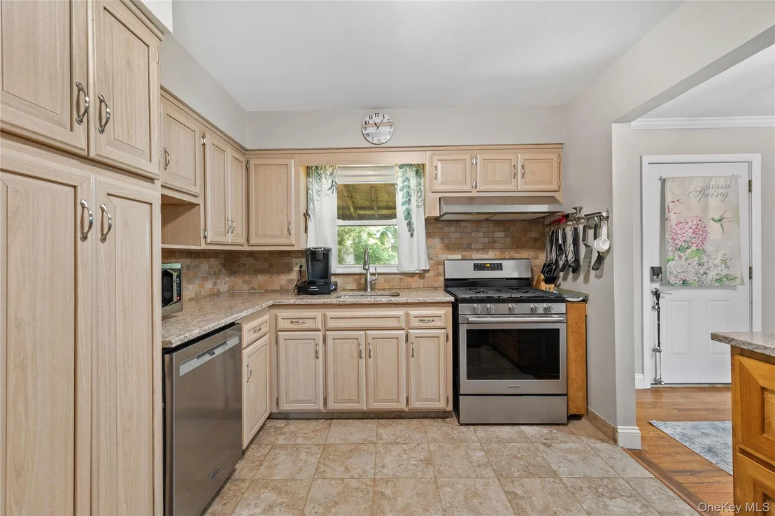 Photo of 24 Maplewood Boulevard
