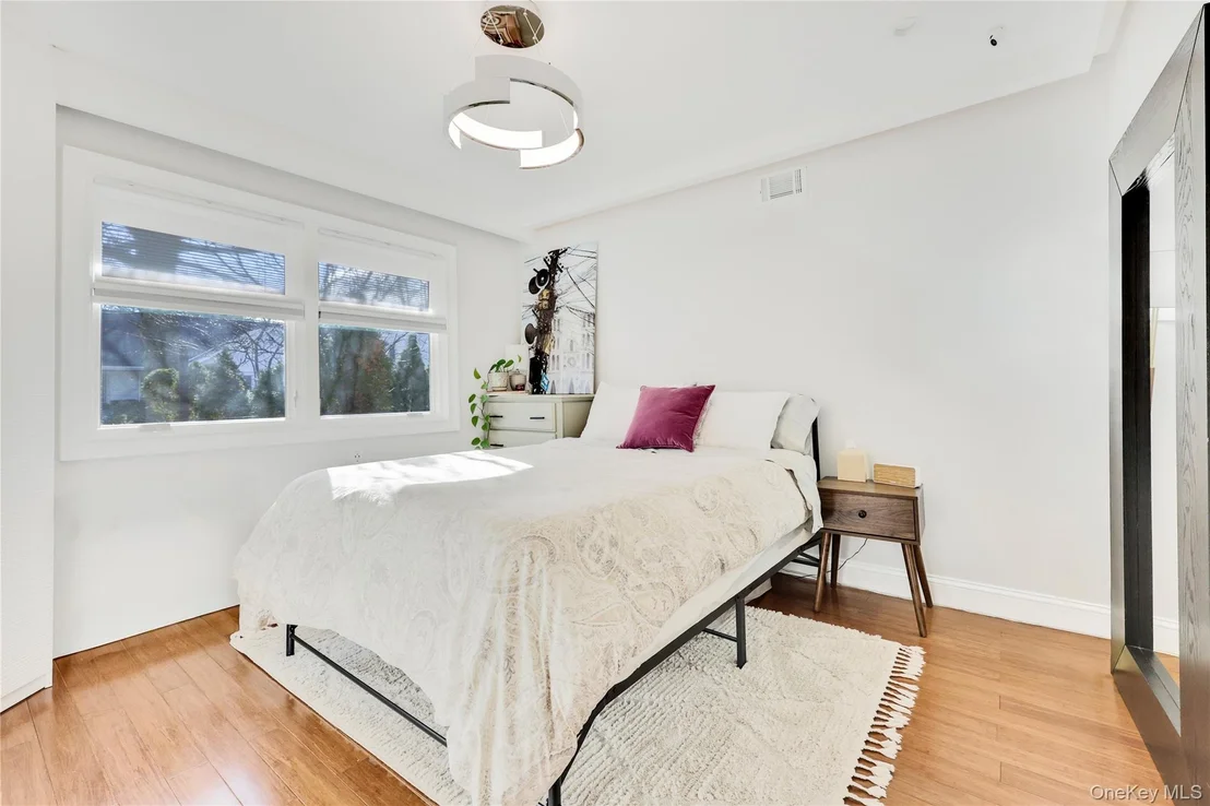 Photo of 41 Erick Avenue