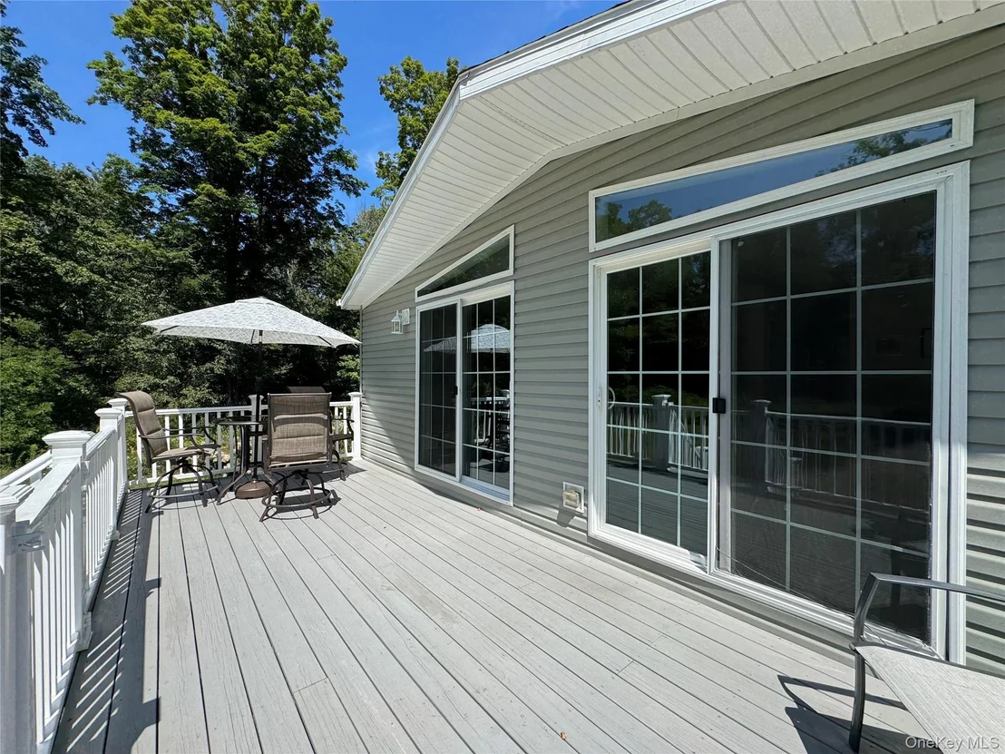 Photo of 484 Edison Timmerman Road