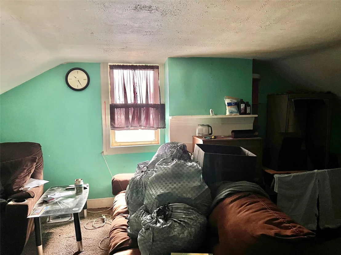Photo of 43 Hoffman Road