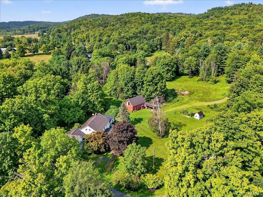 Photo of 121 Valley Farm Road