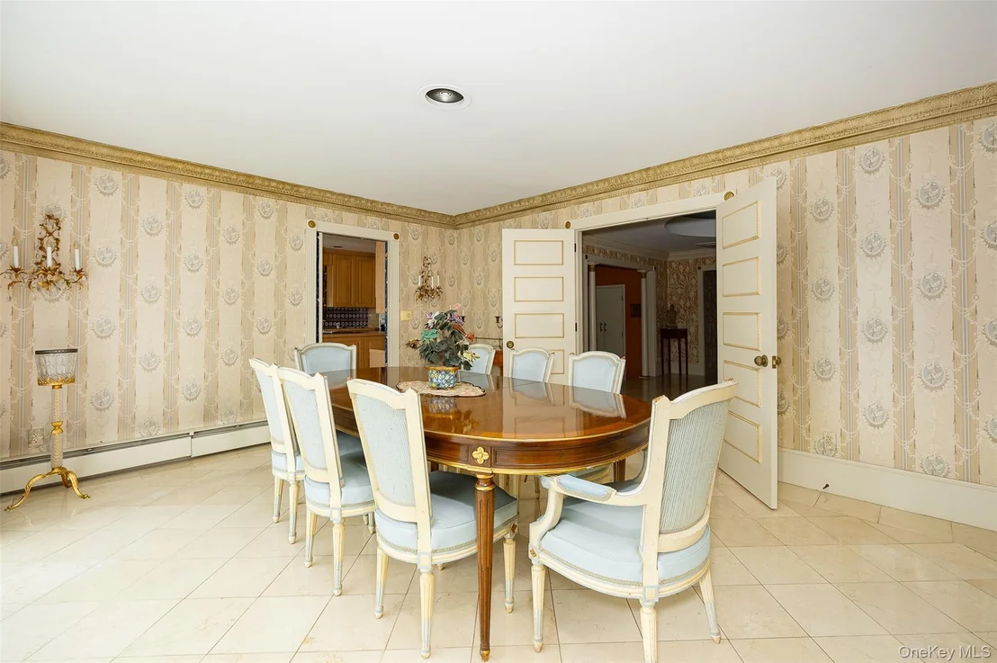 Photo of 42 Yates Boulevard