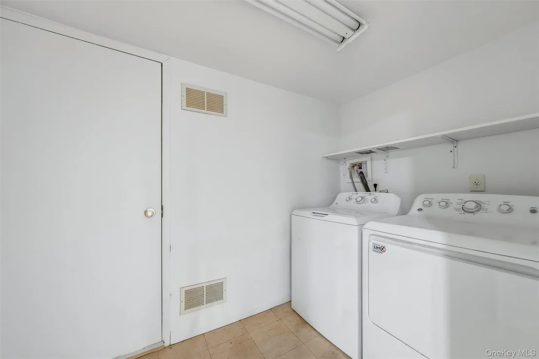 Photo of 1630 Park Street
