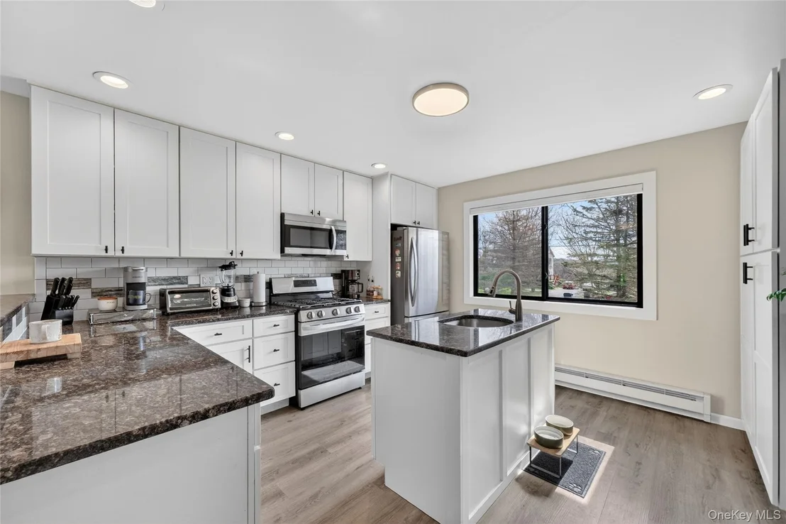 Photo of 457 Forest Road