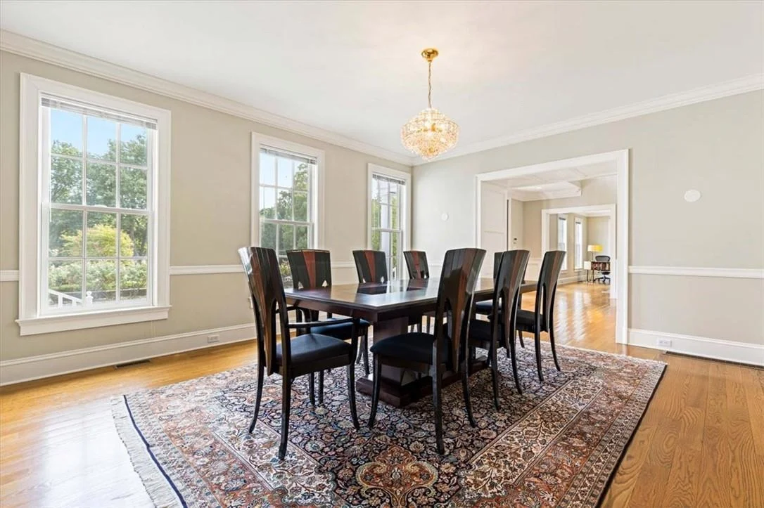Photo of 20 Colonial Road