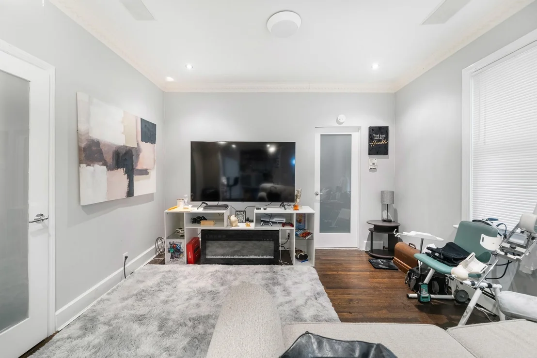 Photo of 279 Edwards Place