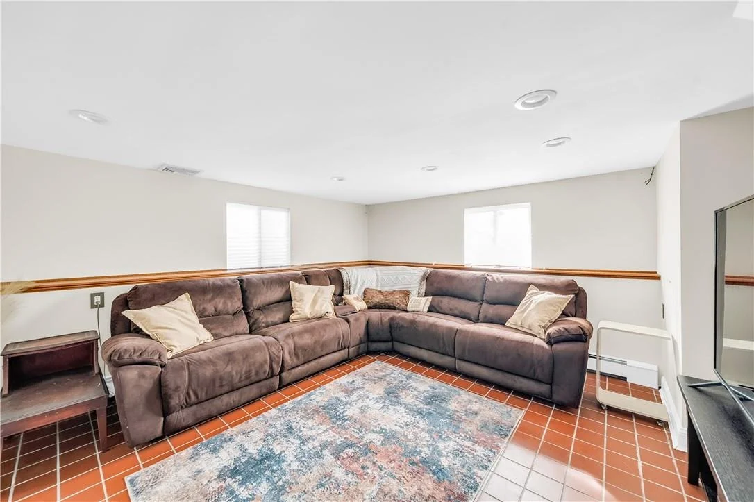 Photo of 75 East Drive