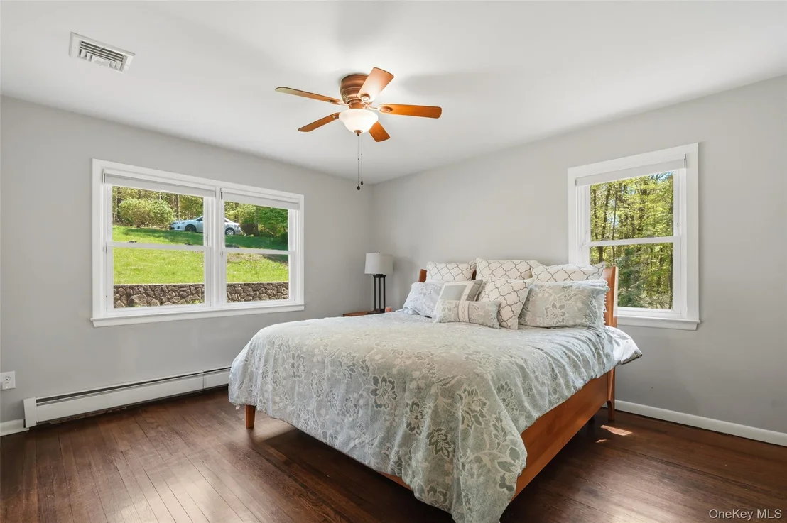 Photo of 19 Skyview Drive