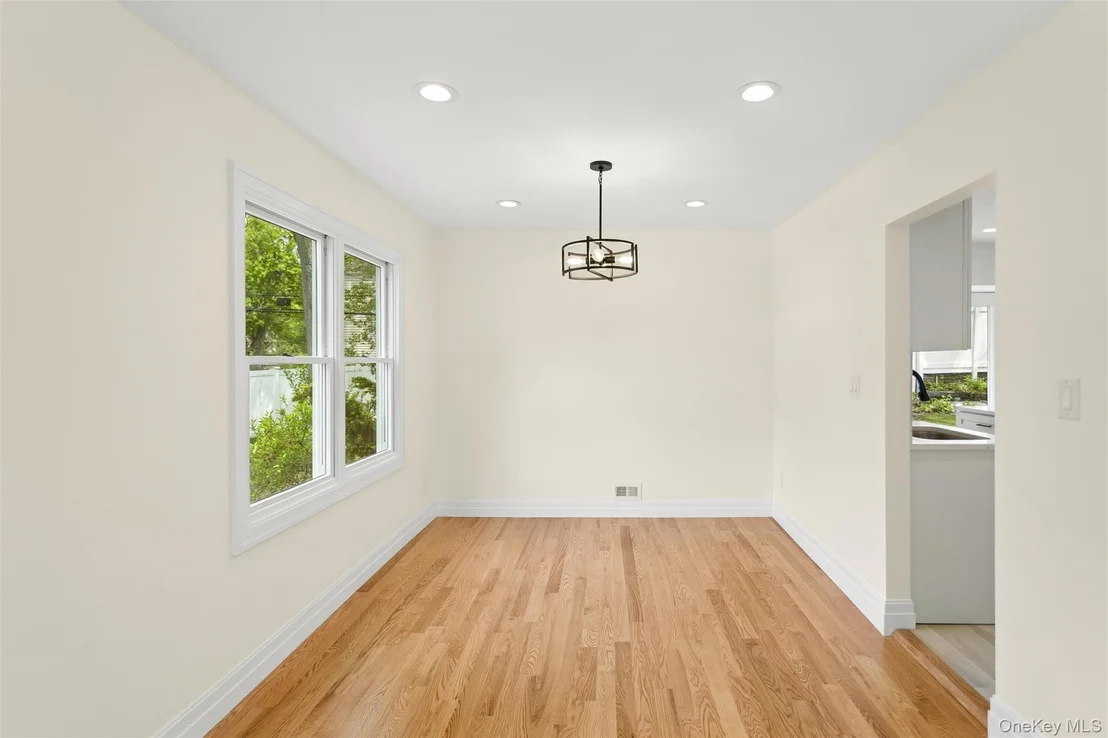 Photo of 15 Locust Road