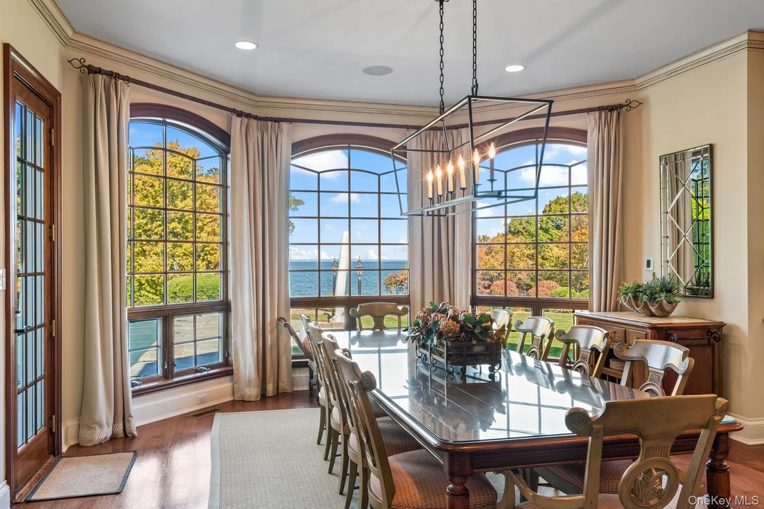 Photo of 697 Short Beach Road