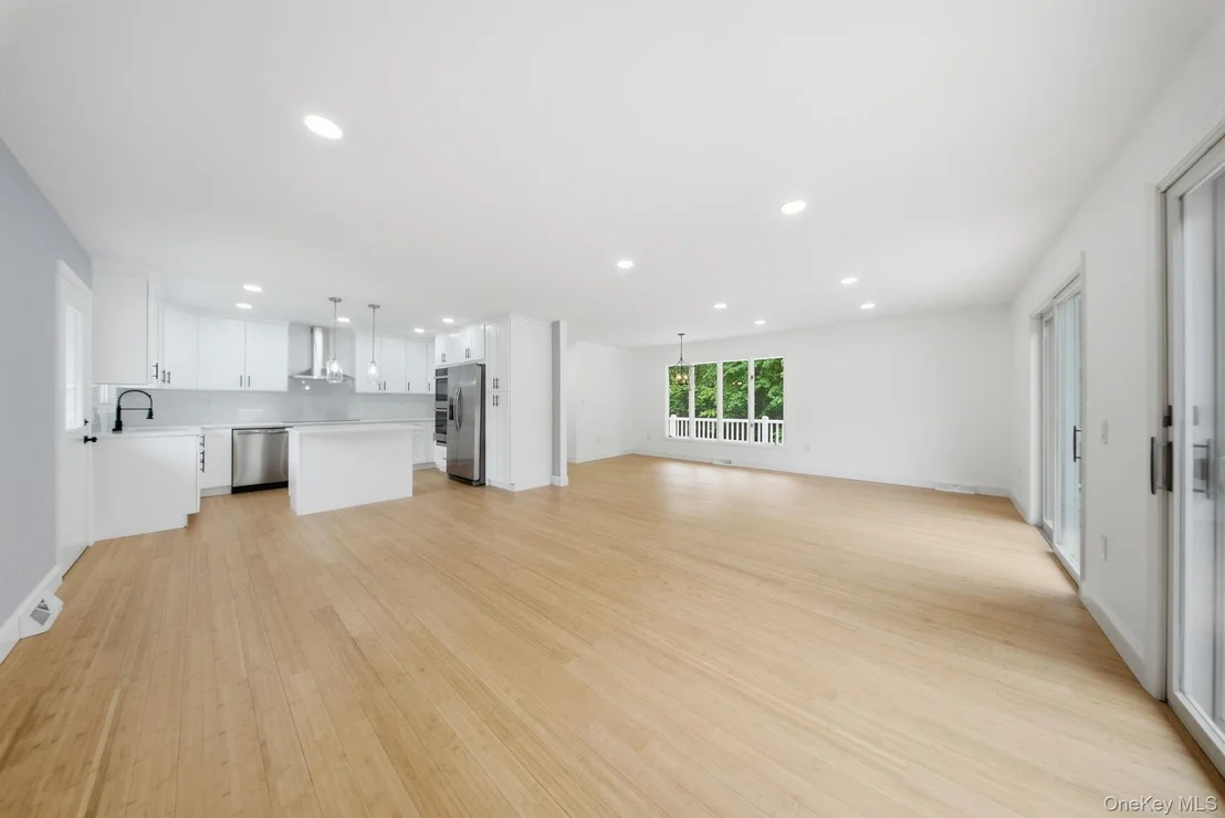 Photo of 225 Upper Road