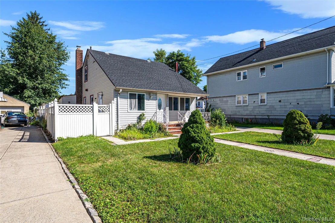 Photo of 231 Cedar Street