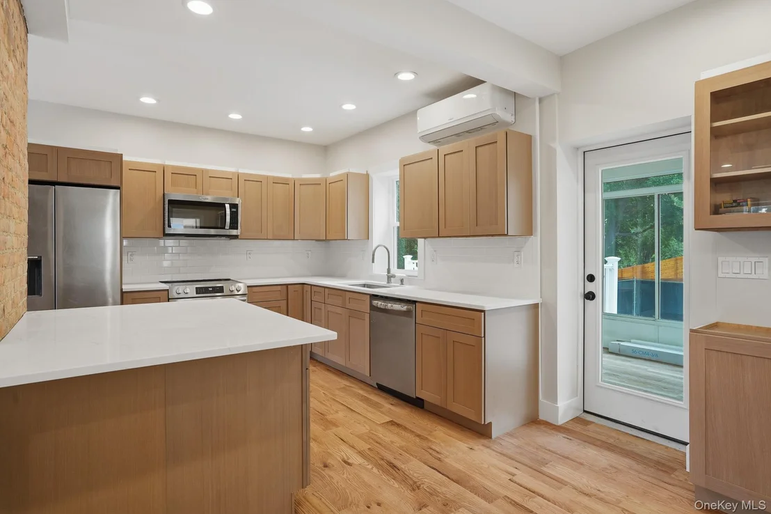 Photo of 10 Robinson Street