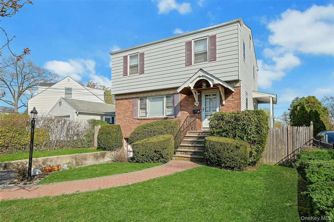 Photo of 150 Windermere Drive
