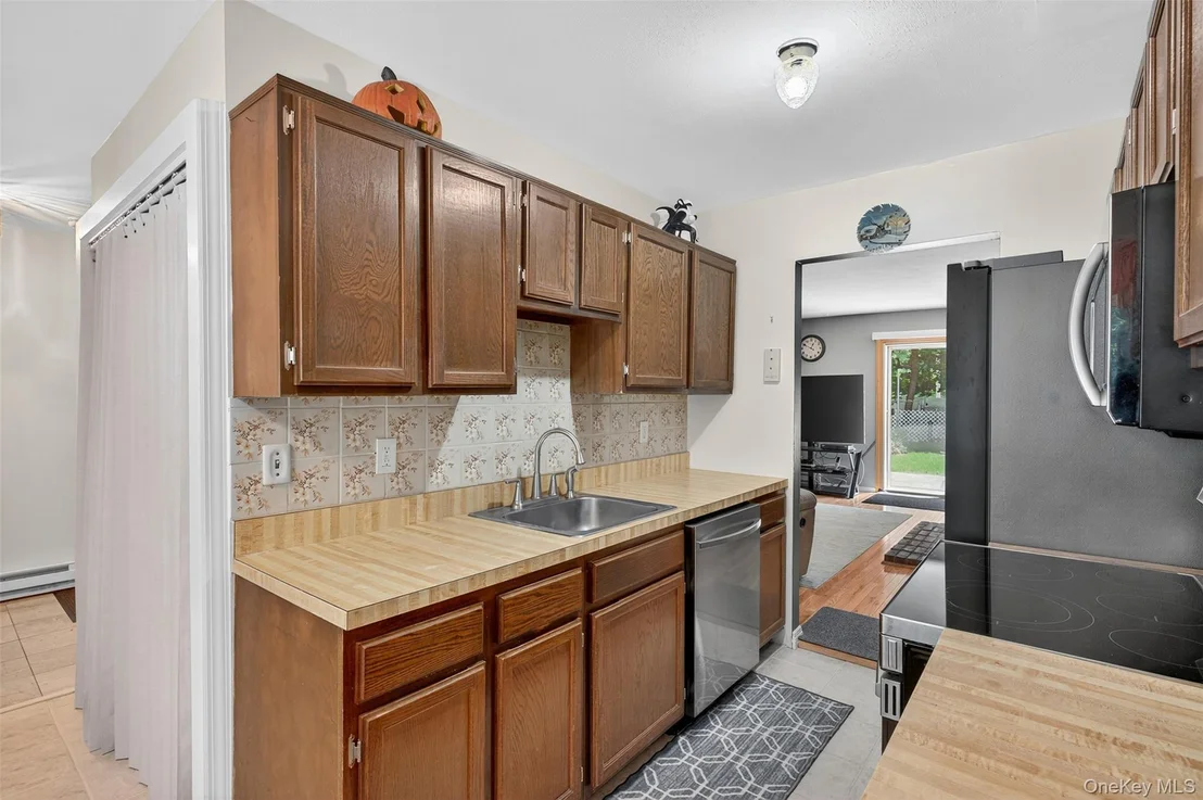 Photo of 5 Roundtree Court
