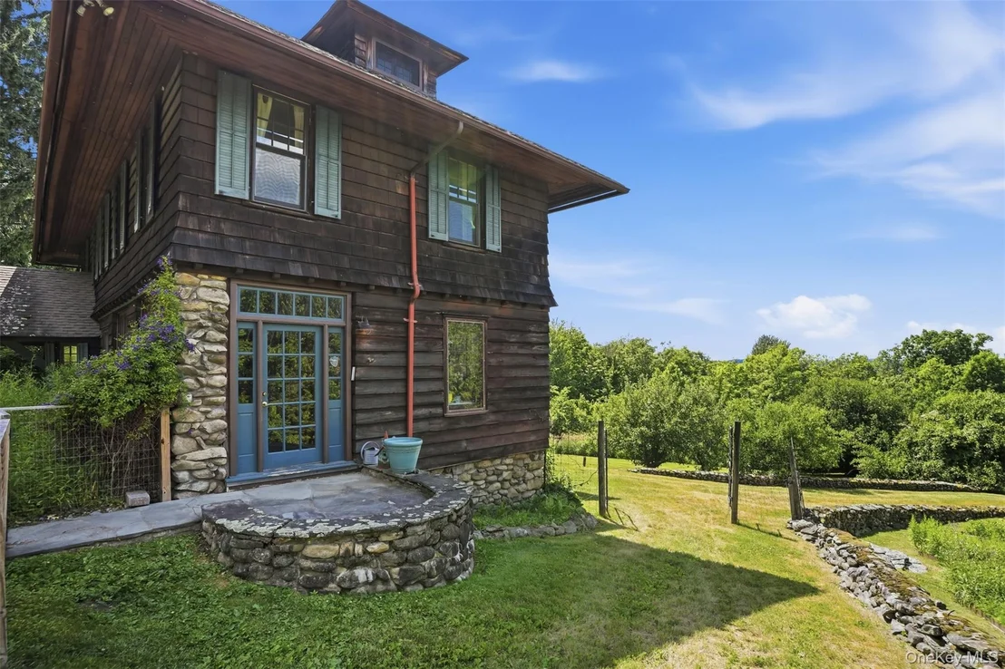 Photo of 37 Ridge Road