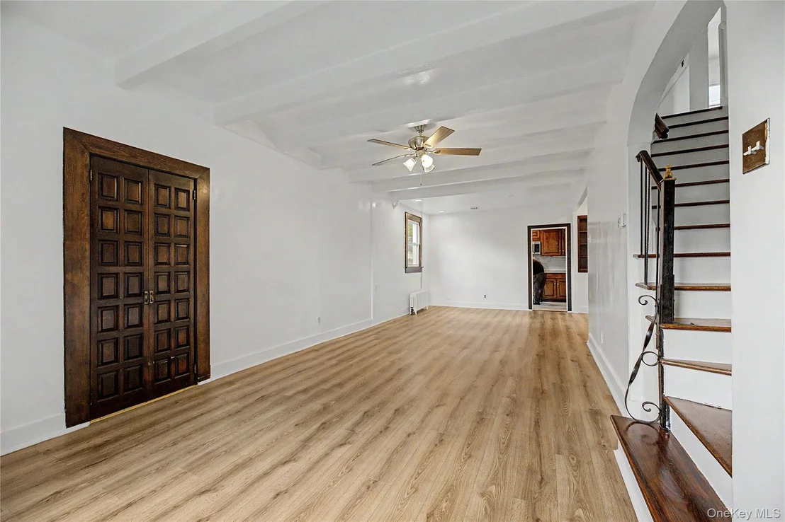 Photo of 25 Longmeadow Road
