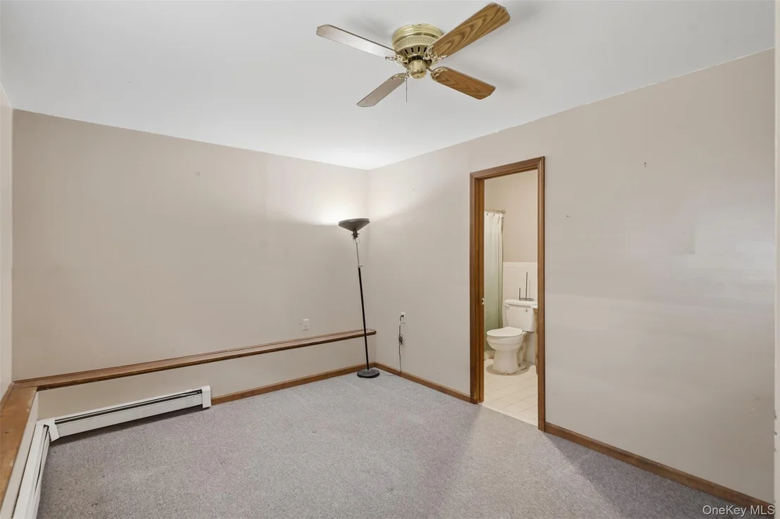 Photo of 122 River Road