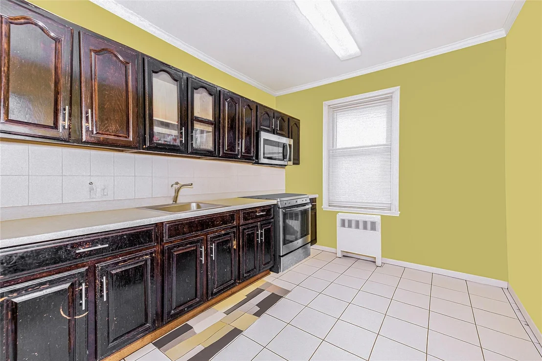 Photo of 4101 Paulding Avenue