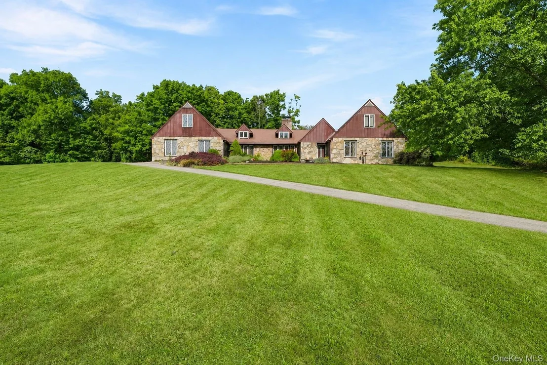 Photo of 14 Lisa Drive