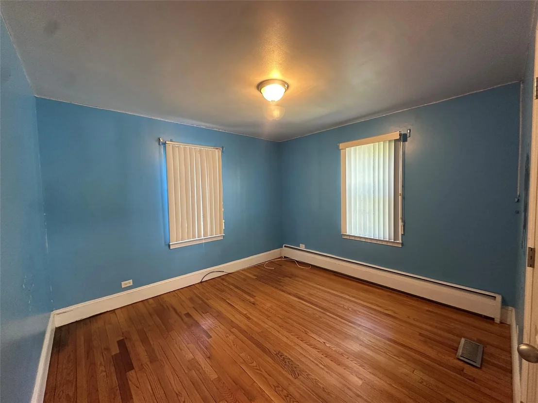 Photo of 8 Van Siclen Drive