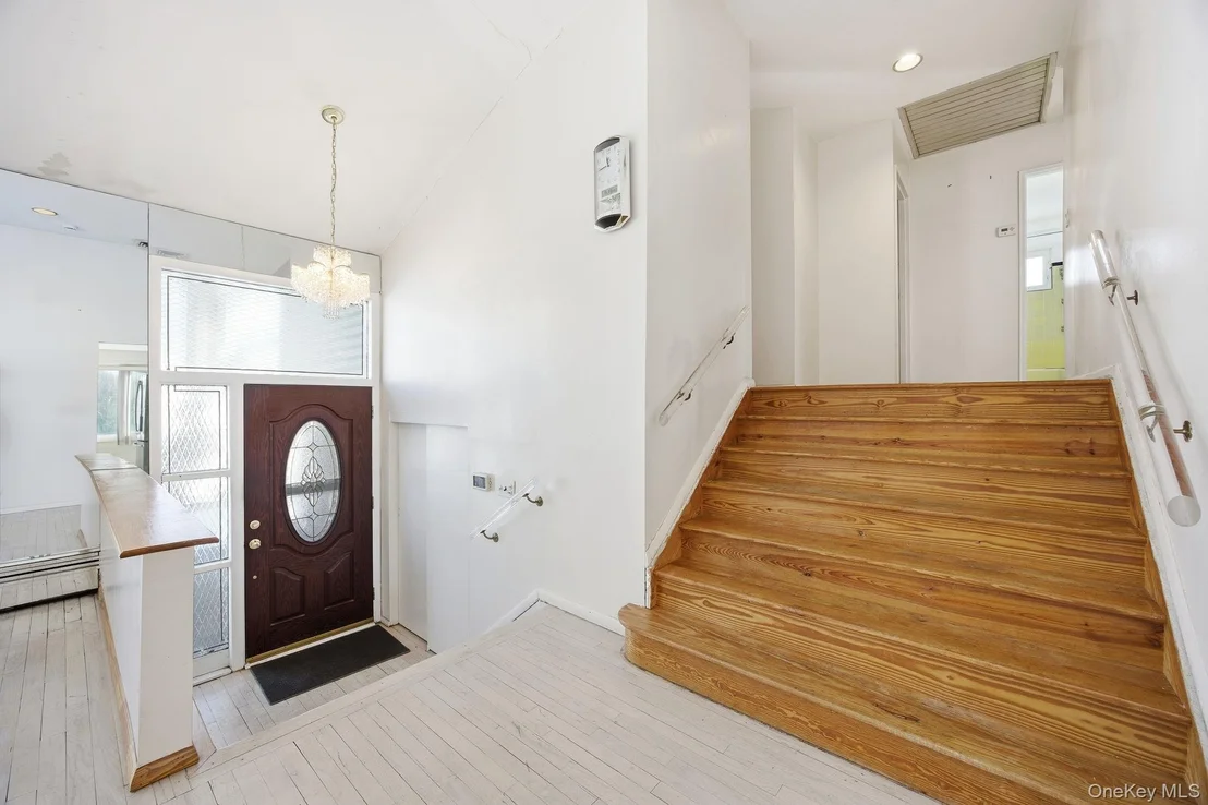 Photo of 87 Executive Drive