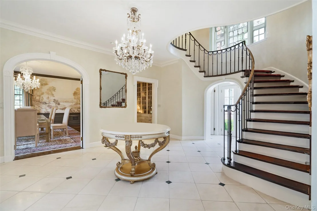 Photo of 8 Cooper Road