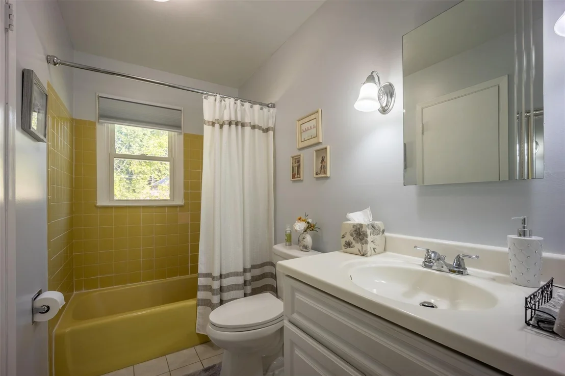 Photo of 1 Shelley Road
