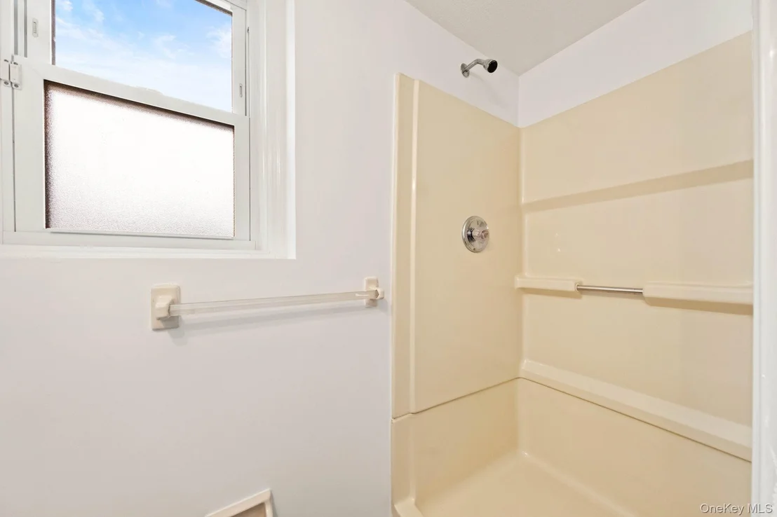 Photo of 32 Bramble Brook Road