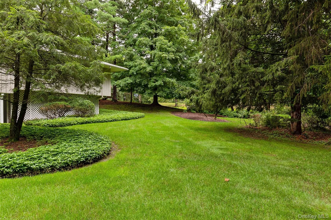 Photo of 42 Yates Boulevard