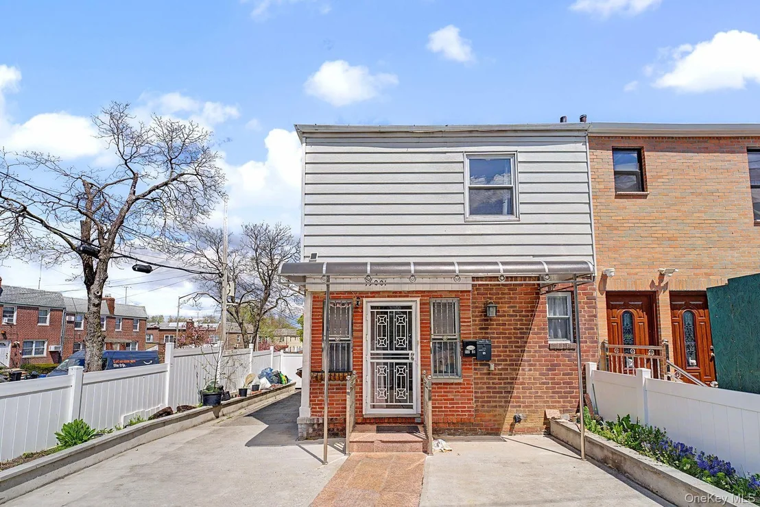 Photo of 15001 Reeves Avenue