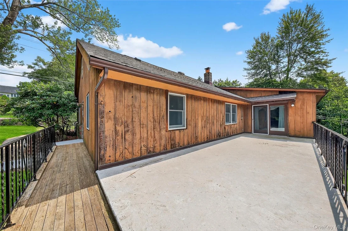 Photo of 125 Putnam Drive