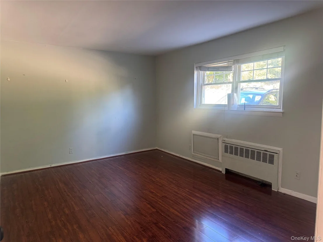Photo of Unit F6 at 1879 Crompond Road