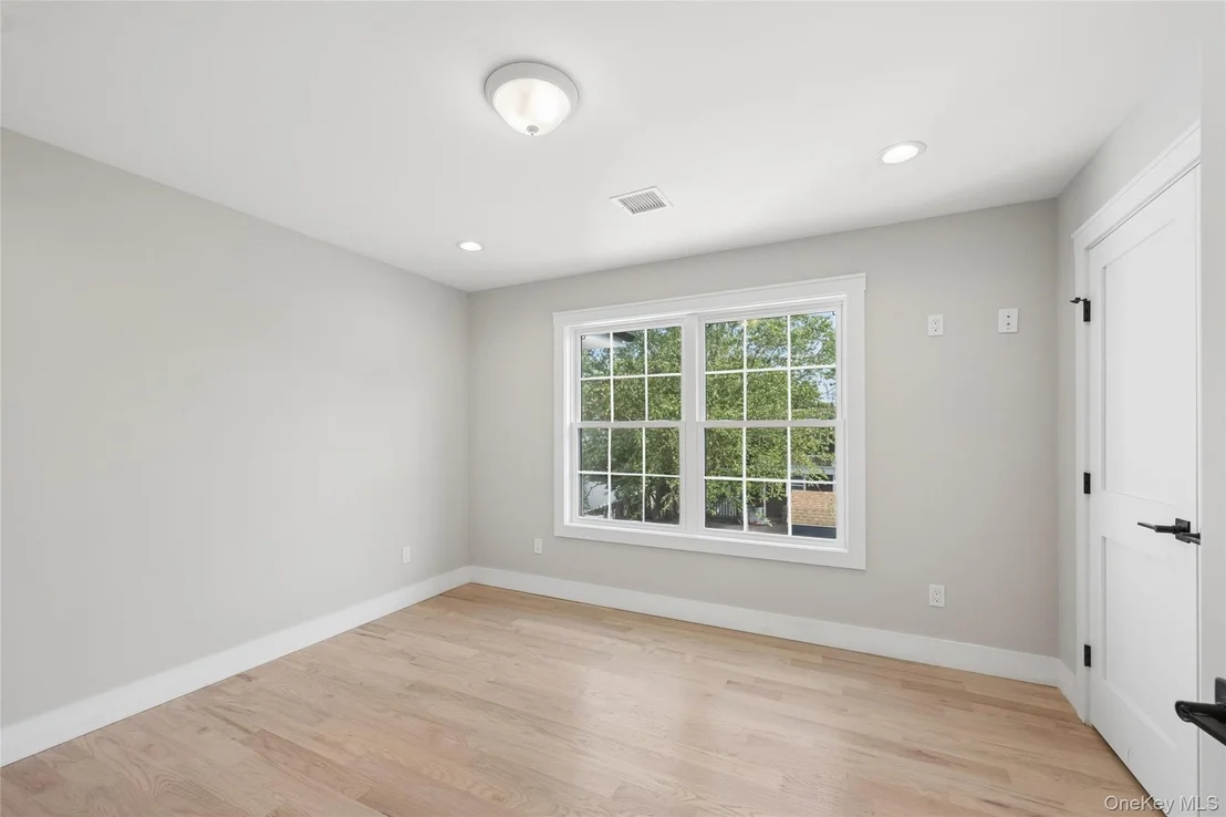 Photo of 1750 Henry Road