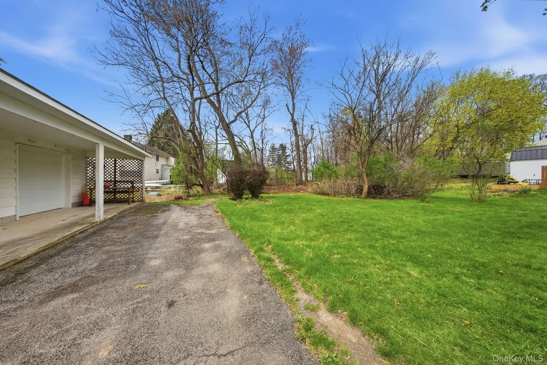 Photo of 11 5th Avenue