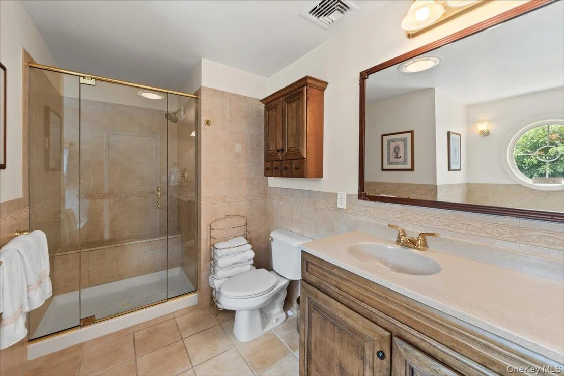 Photo of 1510 Maple Avenue