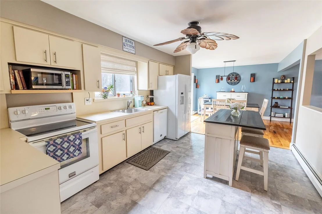 Photo of 120 Erlanger Boulevard