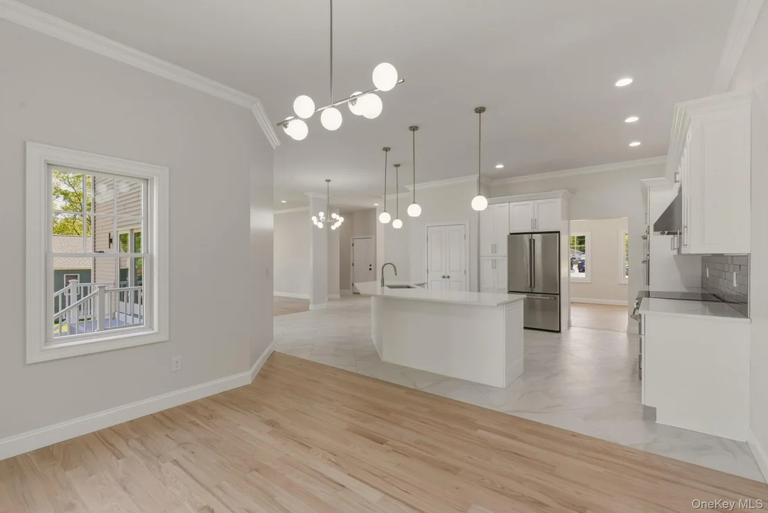 Photo of 95 Grassy Pond Drive